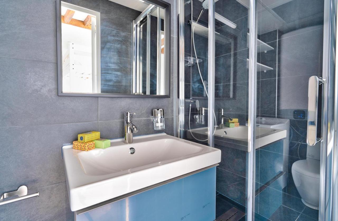 Stylish Mezzanine Studio In The Heart Of Paris 3F Екстериор снимка